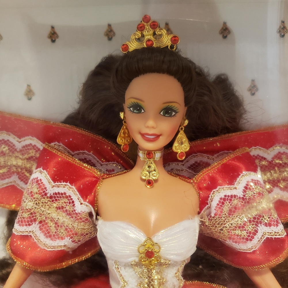 NRFB 1997 Happy Holidays Special Edition Barbie